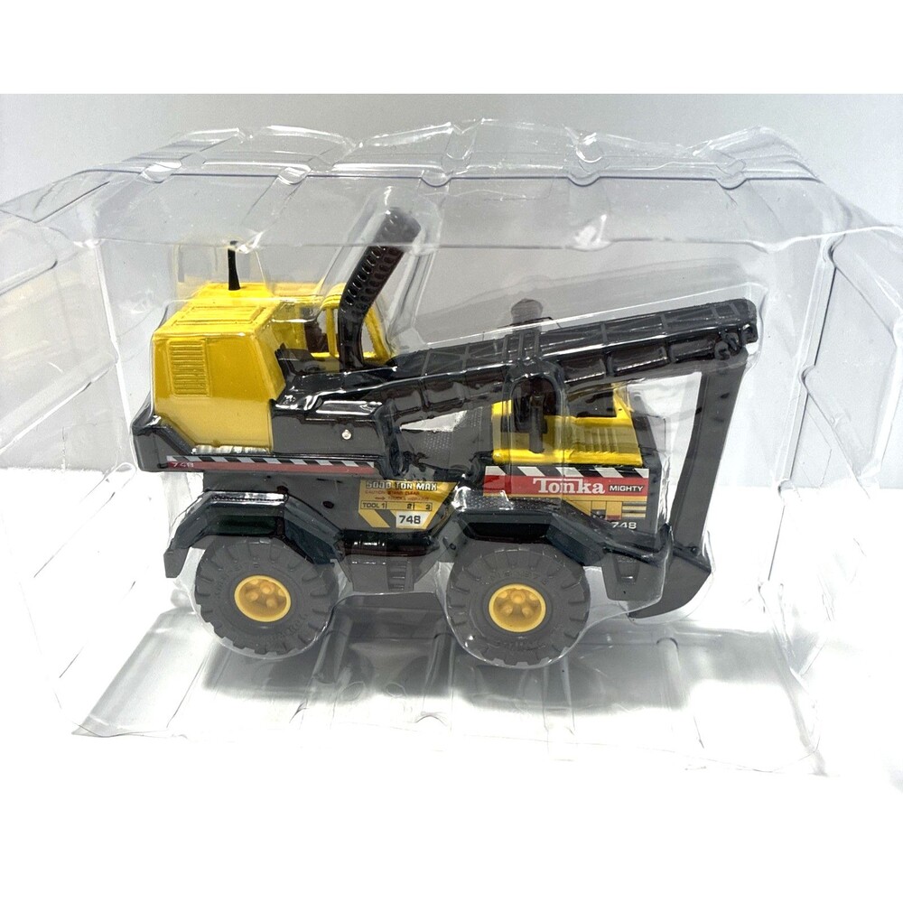 Hasbro/Maisto Tonka Official Mini Mighty Backhoe 2001 Item 762906 NIB